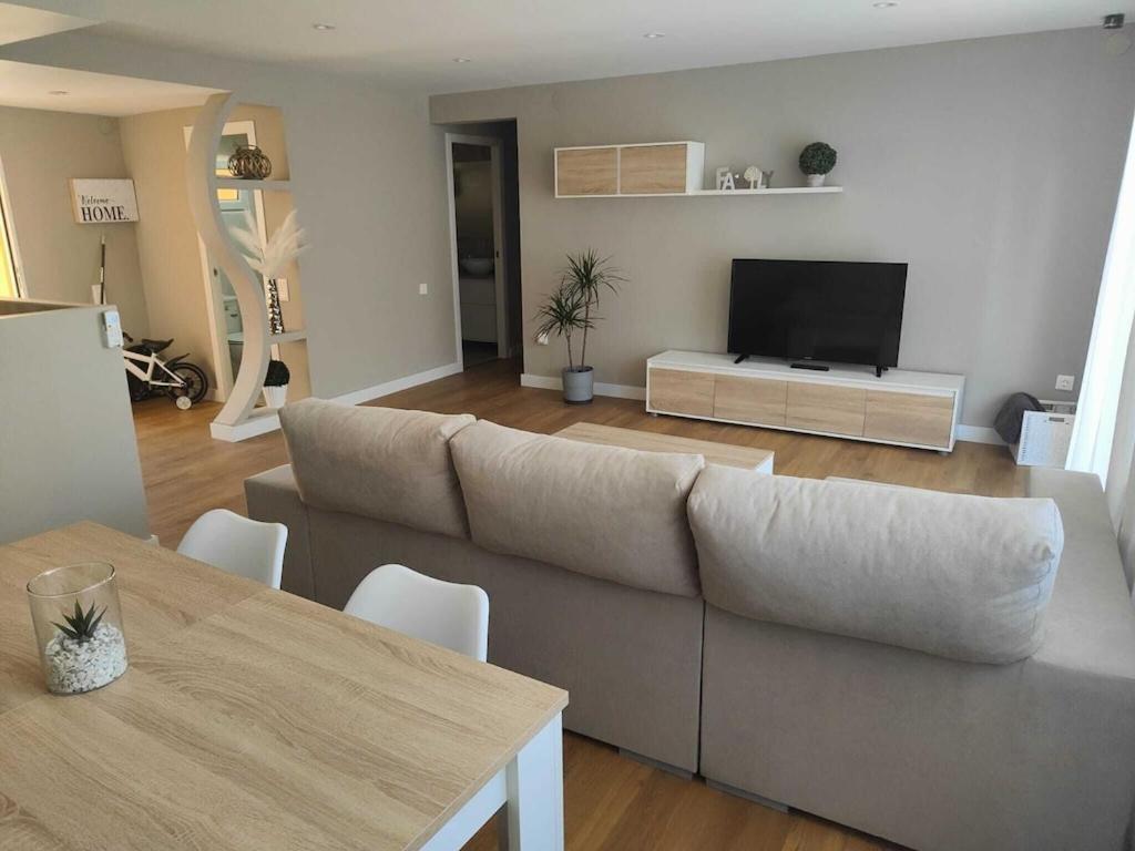 Superbe Appartement Terrasse Entierement Renove Au Bord De L'Ebre Deltebre Exterior photo