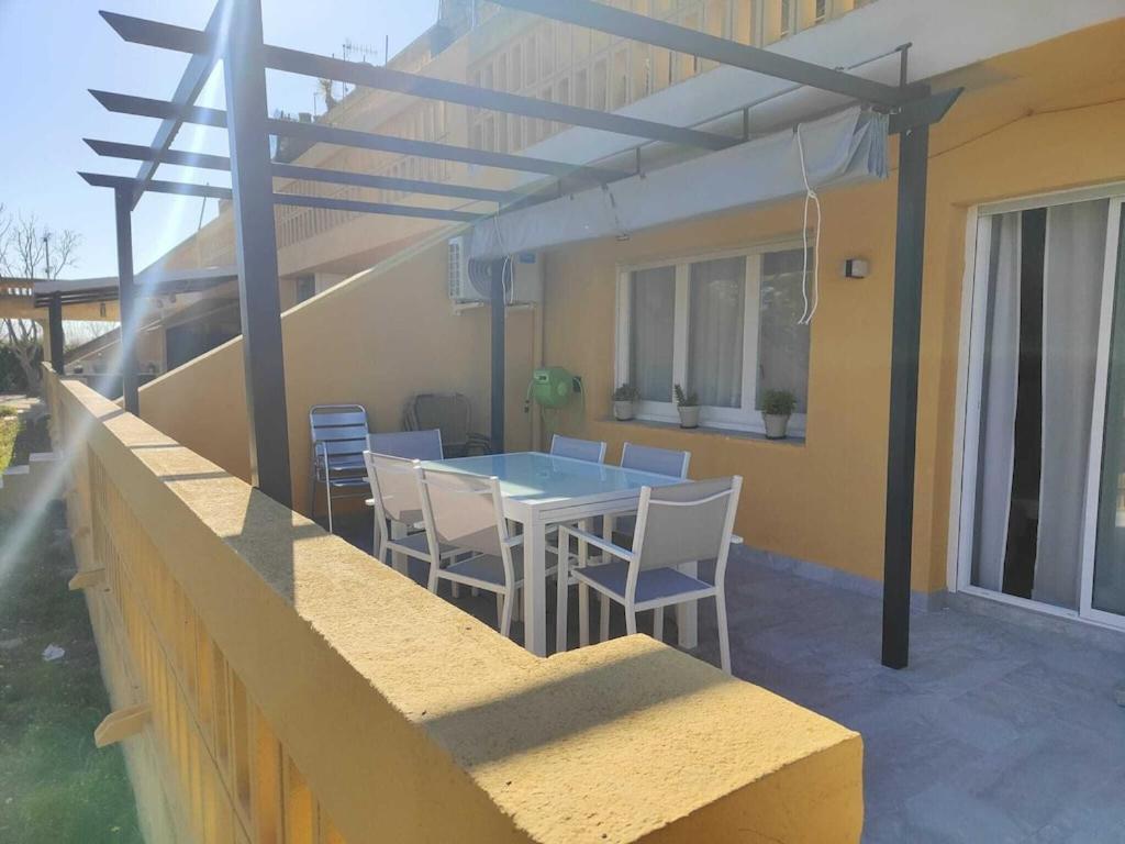 Superbe Appartement Terrasse Entierement Renove Au Bord De L'Ebre Deltebre Exterior photo